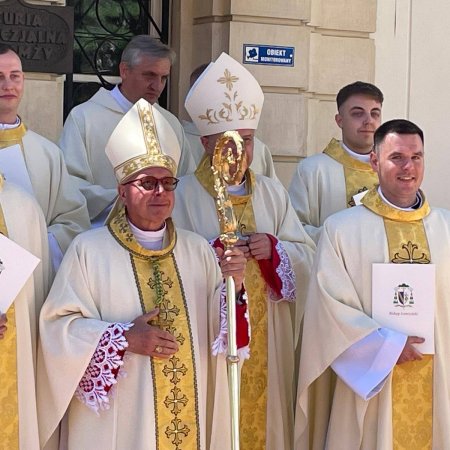 Nowi księża w diecezji łomżyńskiej. Także z parafii Rzekuń i Myszyniec