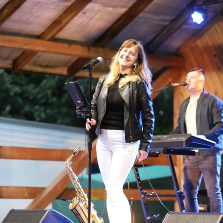 Potańcówka w Zawadach. Święto Folkloru Kurpiowskiego rozpoczęte [WIDEO, ZDJĘCIA]