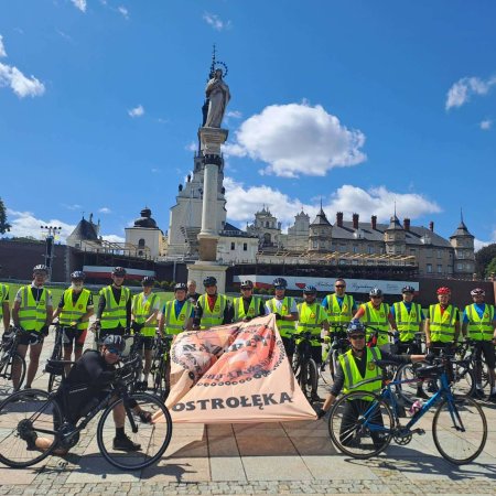 445 kilometrów modlitwy. Rowerowa pielgrzymka dotarła na Jasną Górę