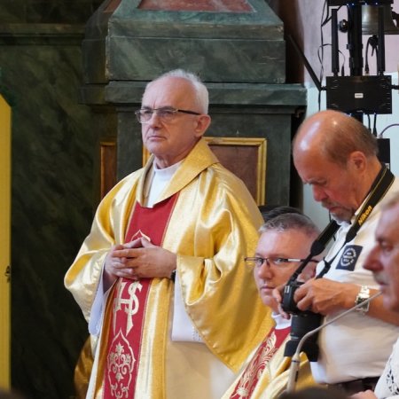 "Serce większe niż obowiązek". Ksiądz Zdzisław Grzegorczyk żegna się z Klasztorem [ZDJĘCIA]