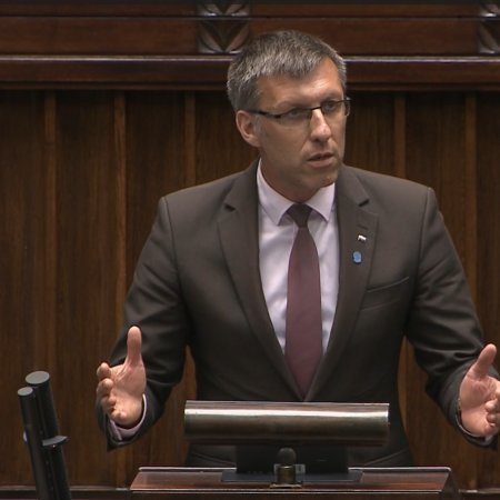 Poseł Grabowski w Sejmie bronił Polskiego Ładu. „Polacy na to czekają" [WIDEO]
