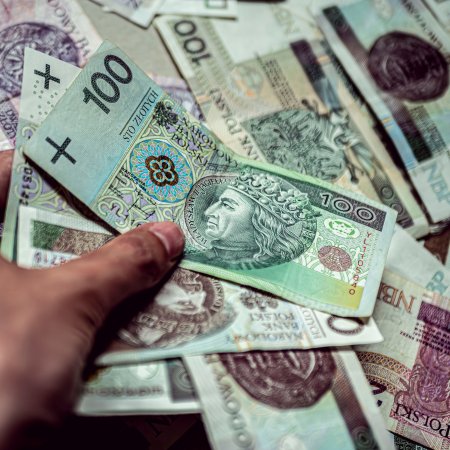 Podwójne 800 plus? Zaskakująca propozycja, taki pomysł trafił do Sejmu