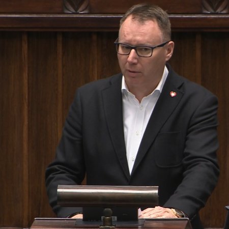 Poseł Popielarz pytał w Sejmie o Fundusz Bezpieczeństwa. Chce pieniędzy na obwodnicę Ostrołęki [WIDEO]
