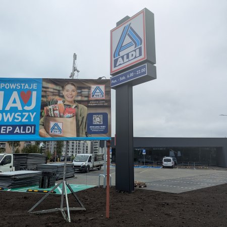 Tak powstaje nowy market w Ostrołęce. Wiemy, kiedy otwarcie [ZDJĘCIA]