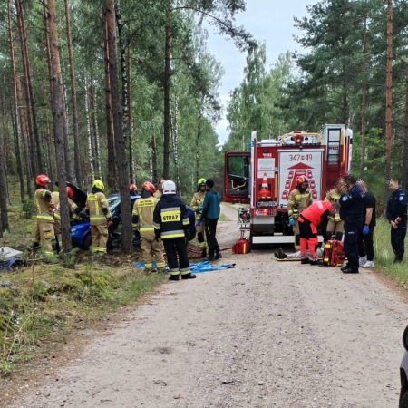 Szokujący wypadek w Siarczej Łące. Tłumaczenie kierowcy zwala z nóg! [ZDJĘCIA]