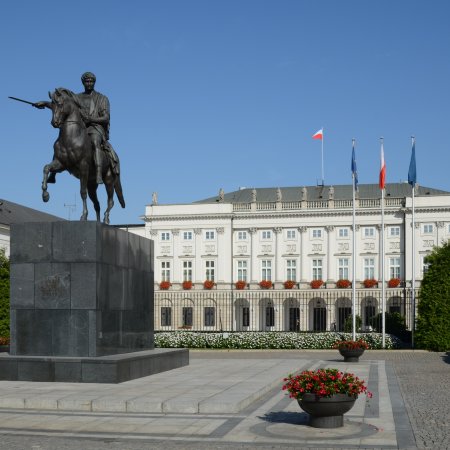 Incydent przed Pałacem Prezydenckim. W "roli głównej" 47-latek z okolic Ostrołęki