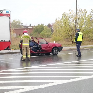 Groźny wypadek przy Warszawskiej [ZDJĘCIA]