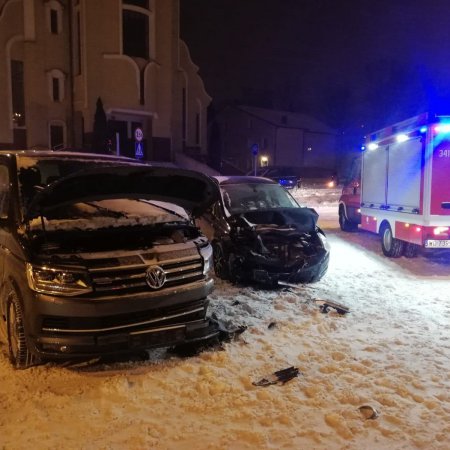 Wypadek przy kościele św. Franciszka. Sprawczyni próbowała przemknąć na „późnym pomarańczowym”