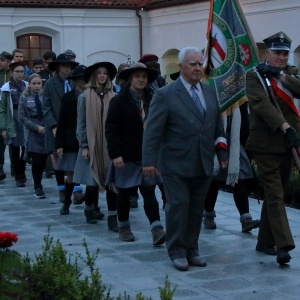 Ostrołęczanie w hołdzie ofiarom sowieckiej agresji [ZDJĘCIA]