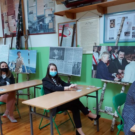 Maturalnego maratonu ciąg dalszy. Dziś rozszerzony język angielski [ZDJĘCIA]