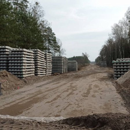Trwa przebudowa linii kolejowej nr 35 Ostrołęka – Chorzele [ZDJĘCIA]