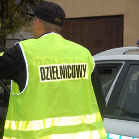 Ostrołęka: Pijany 38-latek zatrzymany przed cmentarzem. Wydmuchał w alkomat 2 promile