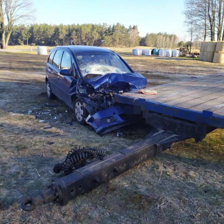 Wypadek pod Kadzidłem. Kierujący oplem trafił do szpitala [ZDJĘCIA]