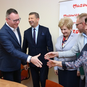 Ponad pół miliona na pracownie informatyczne i językowe dla subregionu ostrołęckiego [ZDJĘCIA]