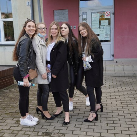 Matura 2021: Młodzież zmaga się dziś z matematyką [ZDJĘCIA]