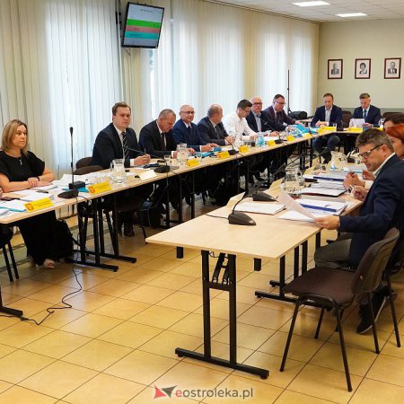 Kto do rady miasta? Dwa ugrupowania zdecydowanie na czele. Zaskakujący zwycięzca
