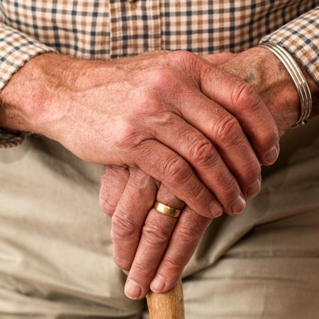 "Korpus Wsparcia Seniorów" w Ostrołęce? To rozwiązanie ma pomóc osobom 60+