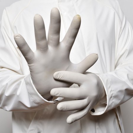 Coraz mniej osób w kwarantannie i pod nadzorem epidemiologicznym