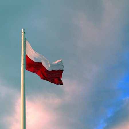 "Pod Biało-Czerwoną". Ostrołęka o krok od minimum. Cztery gminy w regionie osiągnęły cel