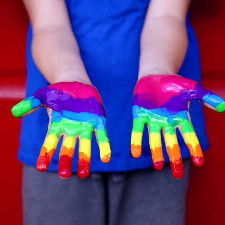 Samorząd kontra aktywiści LGBT: Ten spór rozstrzygnie ostrołęcki sąd. O procesie będzie głośno
