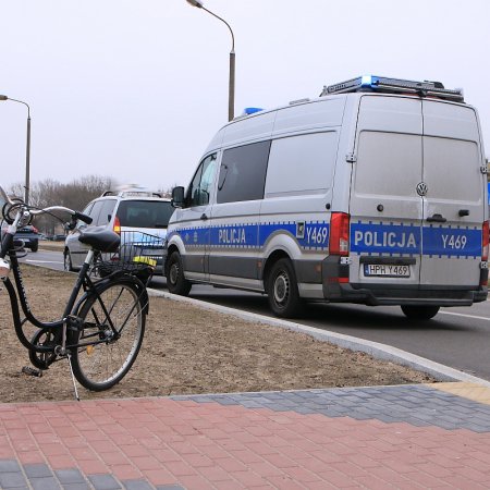 Kraksa na rondzie Zbawiciela Świata [ZDJĘCIA]