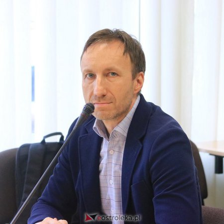 Korki na Cieplińskiego. Radny domaga się poszerzenia wyjazdu