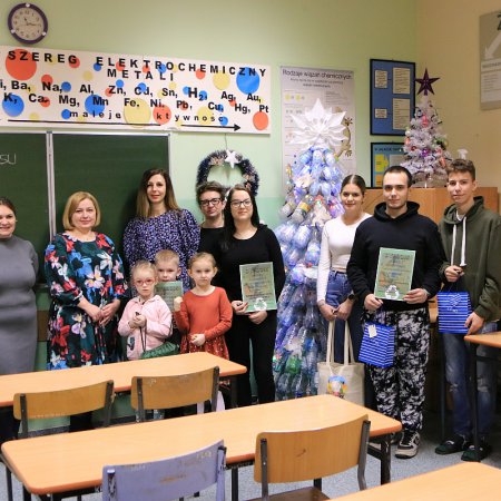 Skromna giełda samochodowa w Ostrołęce [ZDJĘCIA]