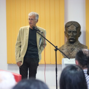 Jacek Fedorowicz o „Chamo Sapiens” w ostrołęckiej bibliotece [ZDJĘCIA]