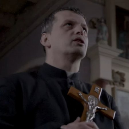 Kolejny hit? Nowy utwór księdza Adama - "Crux Sacra" [WIDEO]