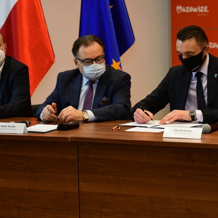 Z Warszawy przez Zegrze do Przasnysza koleją? To możliwe!