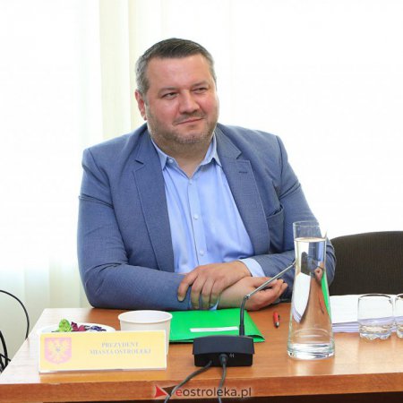 Prezydent Ostrołęki wydał oświadczenie. Żali się na media i wyjaśnia kwestię zarzutów
