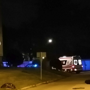 Kobieta wzywała pomocy z jadącego auta. Policja zareagowała błyskawicznie!