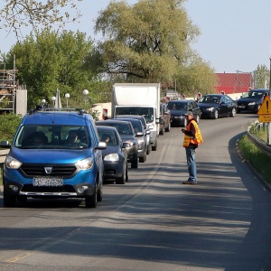 Poważne utrudnienia w ruchu na DK-61