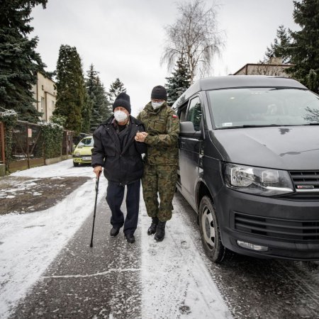 Infolinia WOT wsparcia dla seniorów kończy swoją działalność