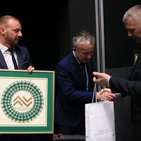 Samorząd powiatu ostrołęckiego wsparł finansowo Muzeum Żołnierzy Wyklętych [ZDJĘCIA]