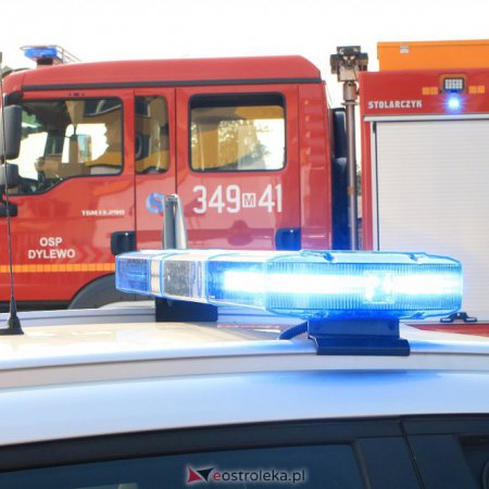Strażacka akcja w bloku przy Hallera. Ewakuacja po celowym podpaleniu!